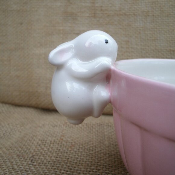 Vintage Hallmark Bunny Rabbit Ceramic Treat Bowl Dish - Picture 11 of 16